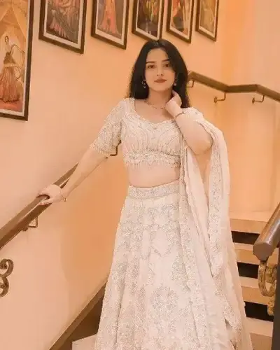 Escort Moirang